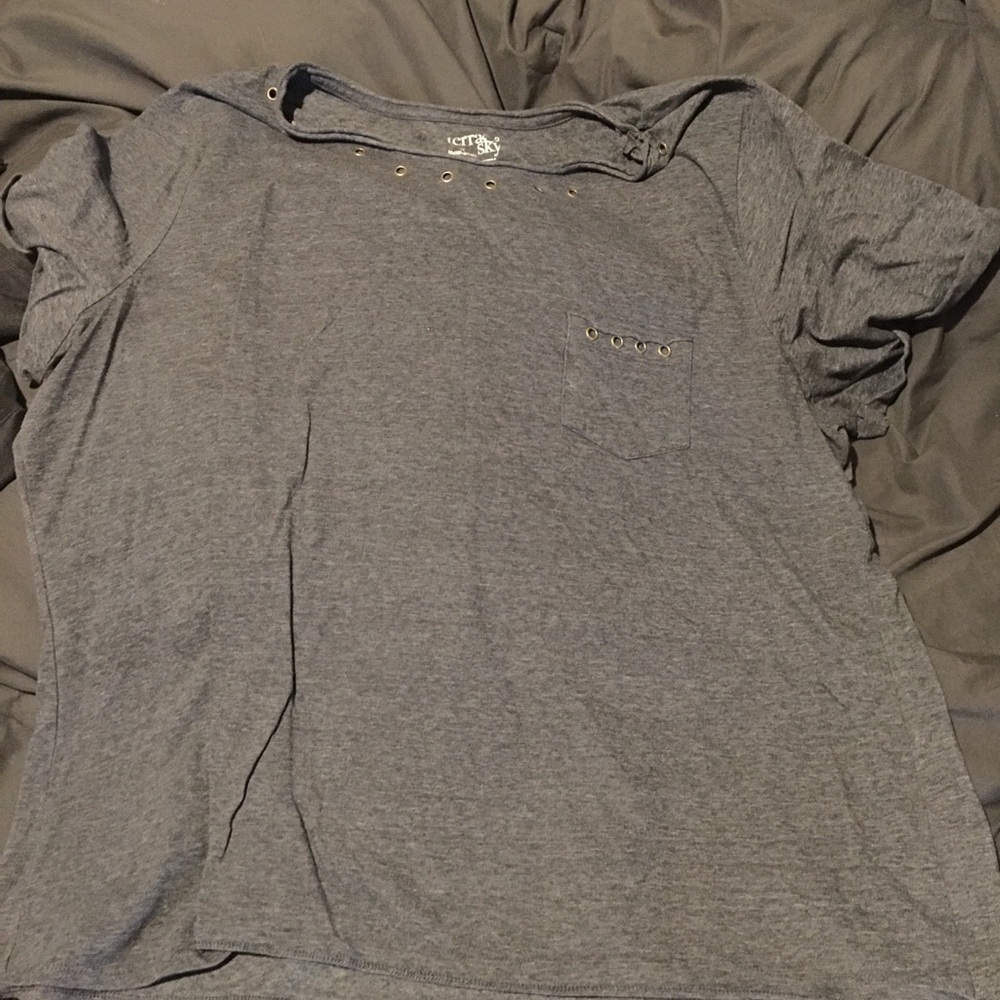Short sleeve shirt